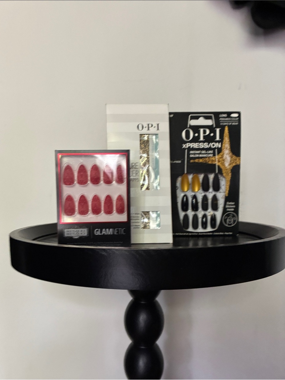 OPI and Glamnetic Press-On Nail Lot — Red, Gold & Black Styles - Picture 1 of 10